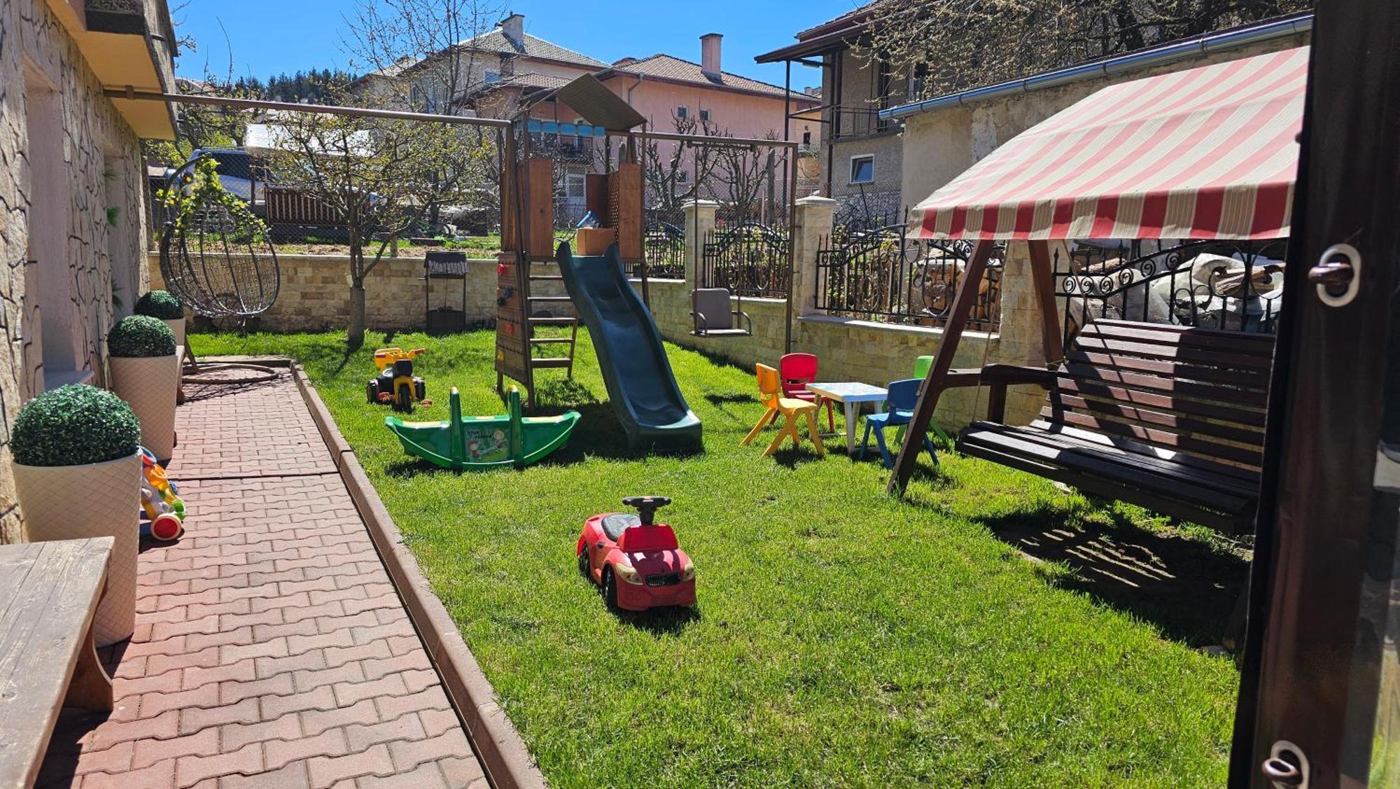 Елеганс Къща За Гости Dospat Exterior foto